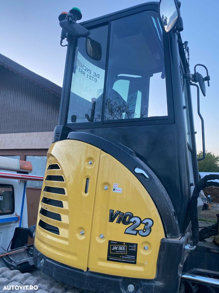Yanmar Vio23 - 12