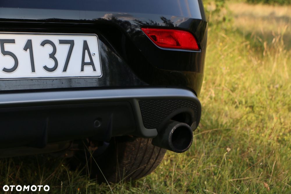 Volvo V40 D4 Drive-E R-Design Momentum - 9