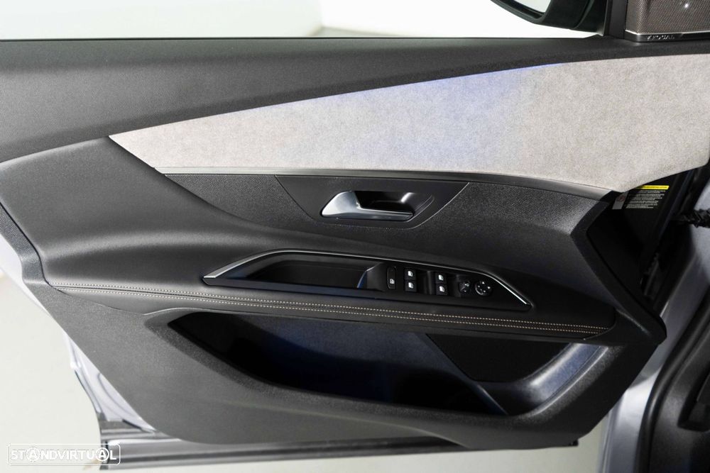 Peugeot 5008 1.2 Hybrid GT e-DCS6 - 21