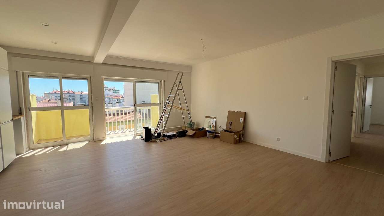 Apartamento T3 para venda, remodelado com vista desafogada no Casal de - Grande imagem: 2/22