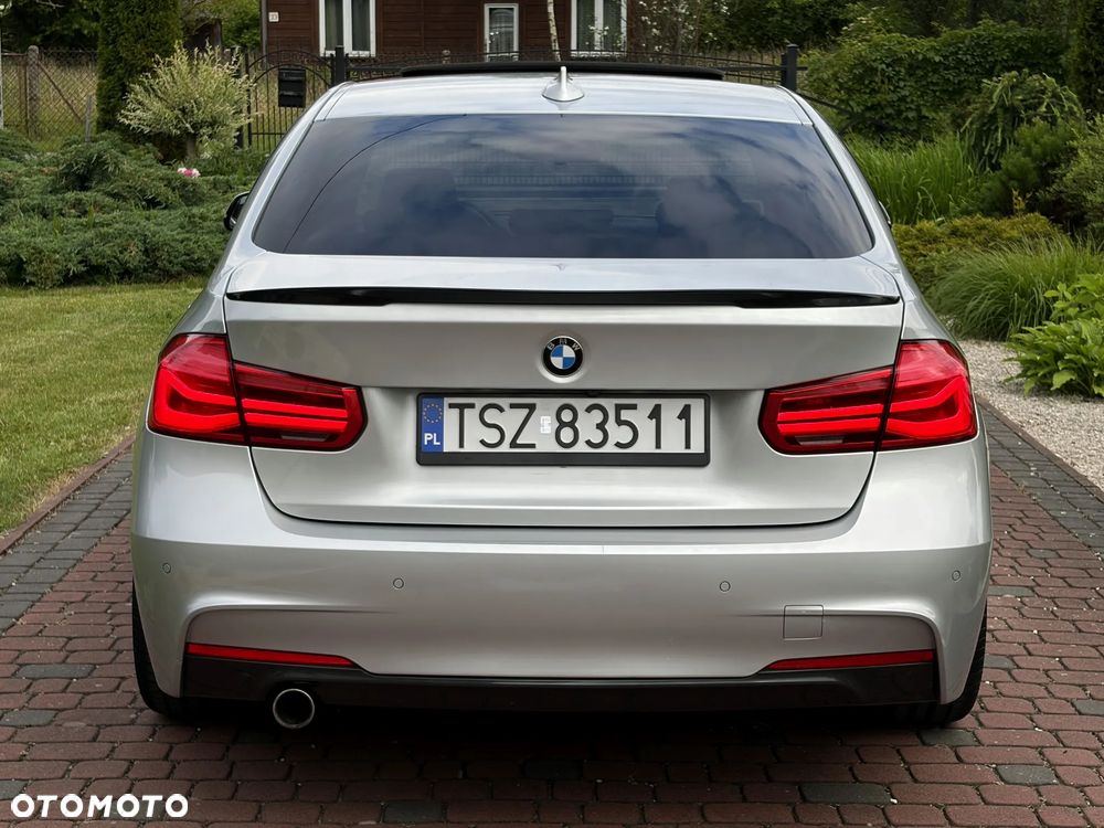 BMW Seria 3 318d M Sport - 22