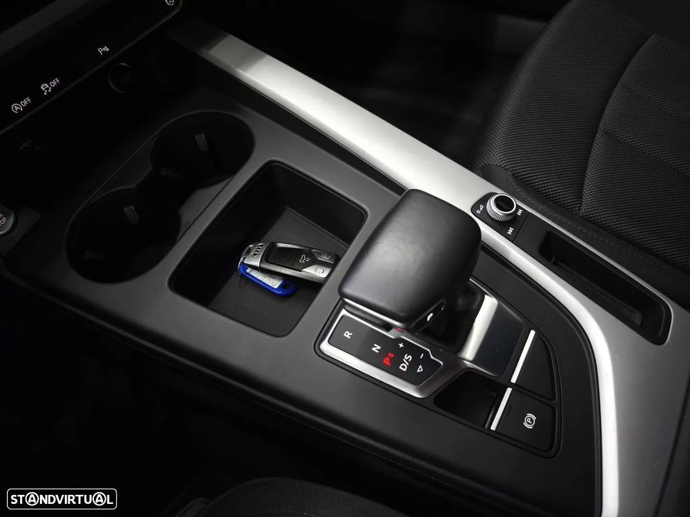 Audi A4 Avant 40 TDI S tronic advanced - 40