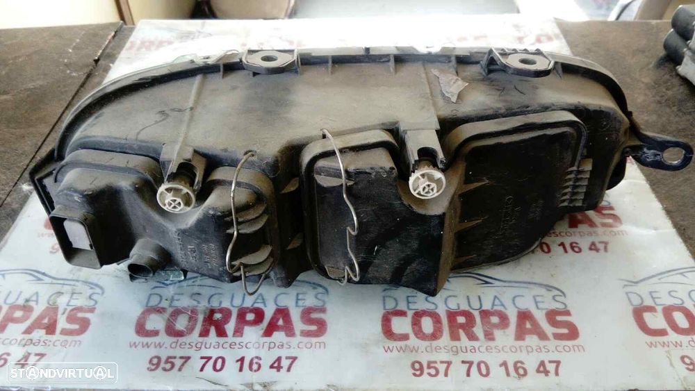 FAROL ESQUERDO FIAT PUNTO 2001 - - 2