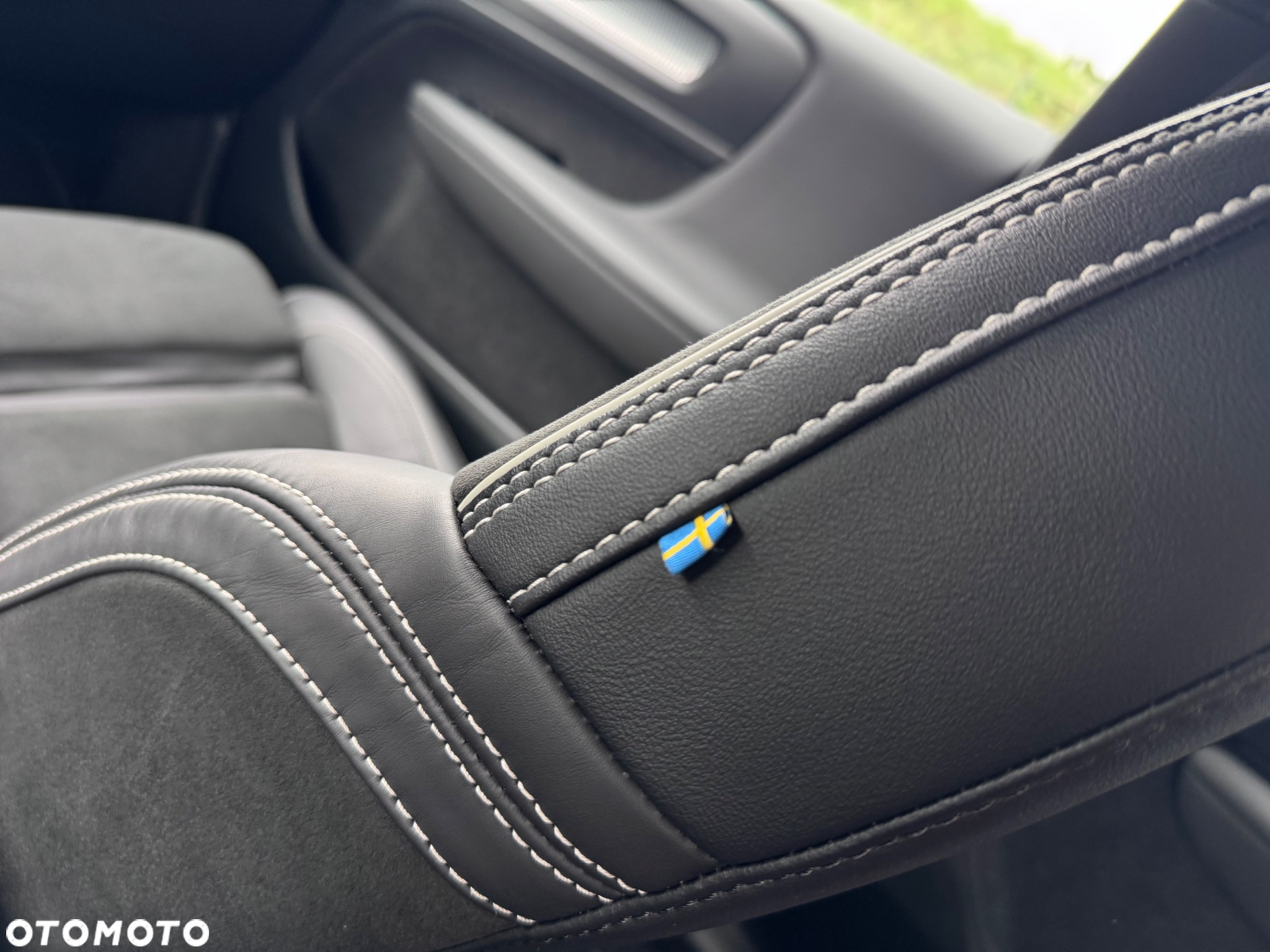 Volvo XC 40 B4 B AWD Geartronic RDesign - 22