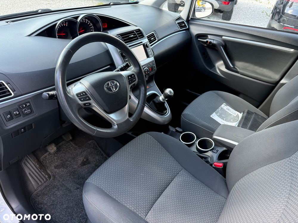 Toyota Verso 1.8 5-Sitzer Executive - 18