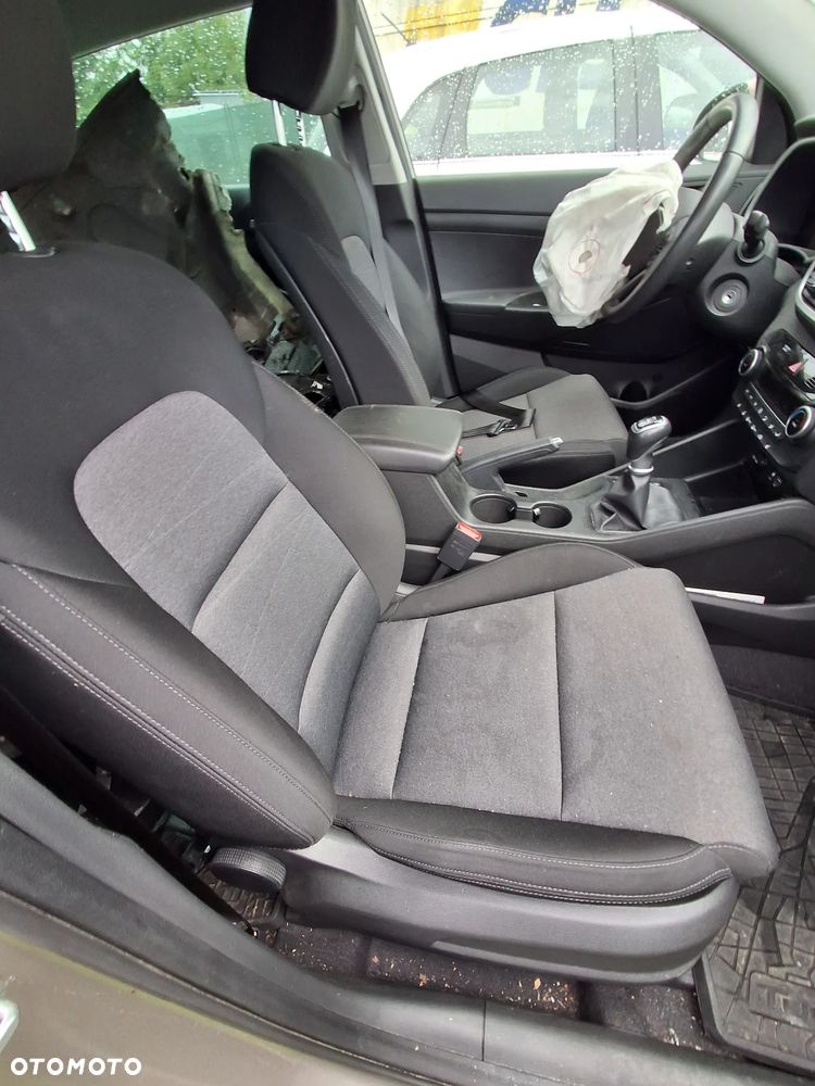 Hyundai Tucson - 11
