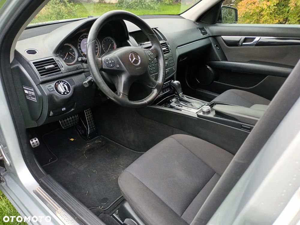 Mercedes-Benz Klasa C 200 7G-TRONIC Edition - 15
