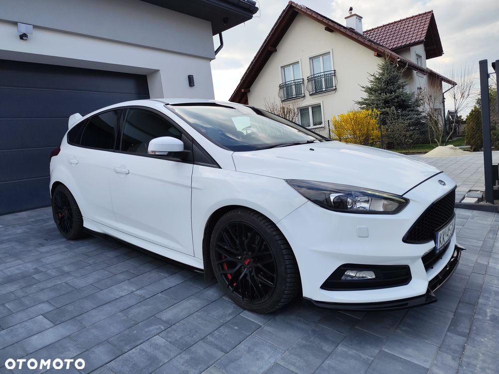 Ford Focus 2.0 EcoBoost ST - 2