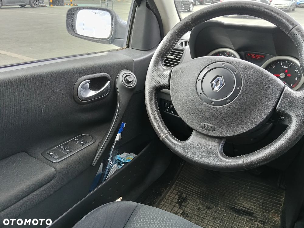 Renault Megane 1.6 Avantage - 17