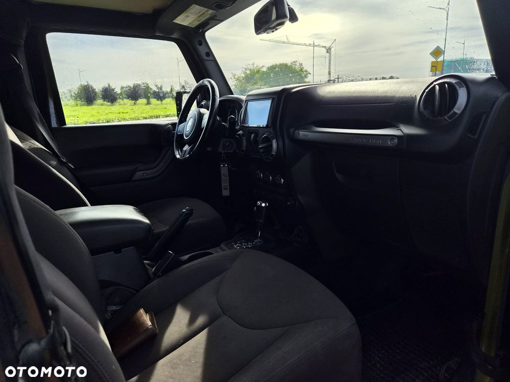 Jeep Wrangler 3.6 Sahara - 6