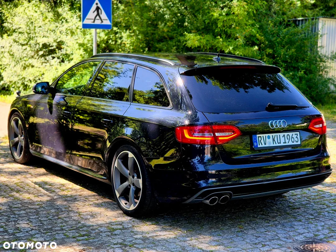 Audi A4 Avant 2.0 TDI DPF S line Sportpaket - 8