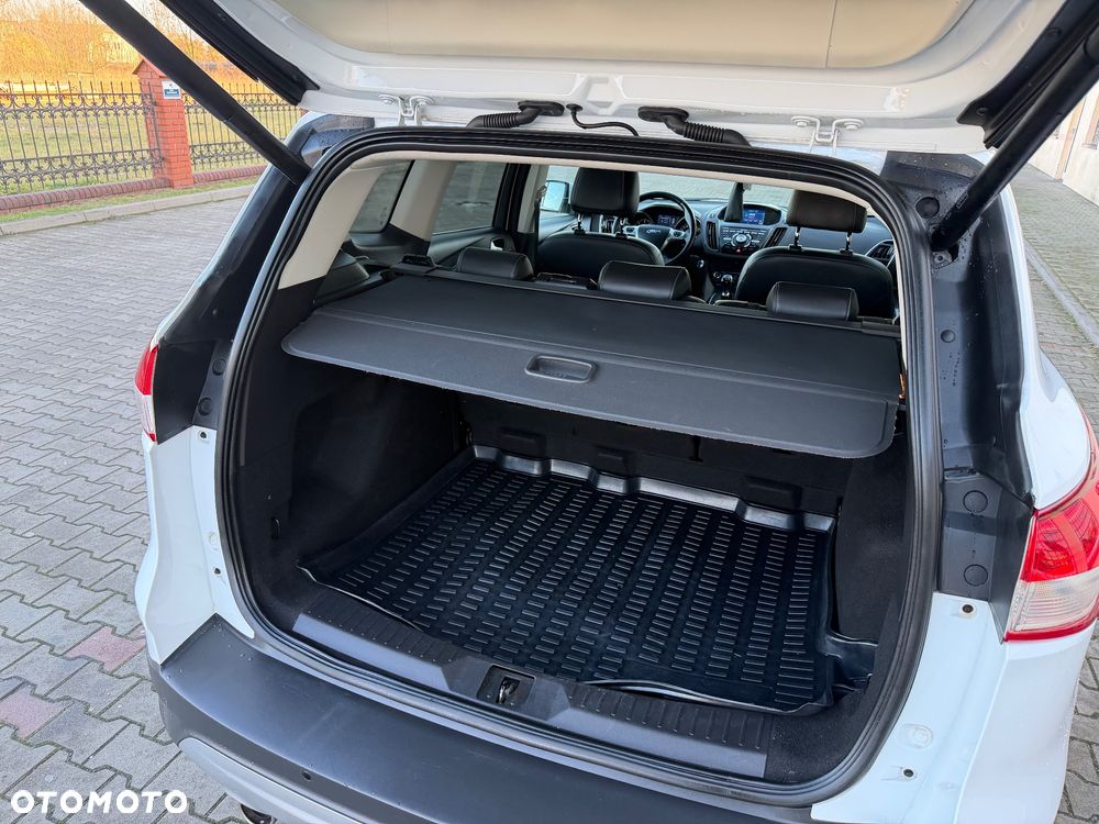 Ford Kuga 2.0 TDCi 2x4 Titanium - 19