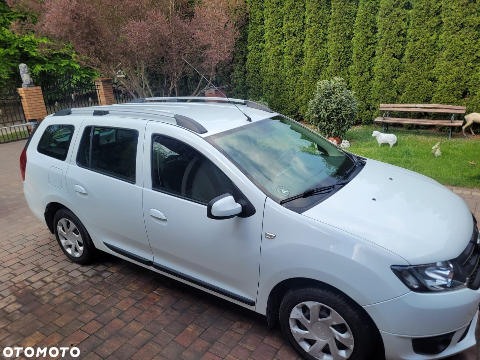 Dacia Logan MCV dCi 90 (S&S) Comfort - 8