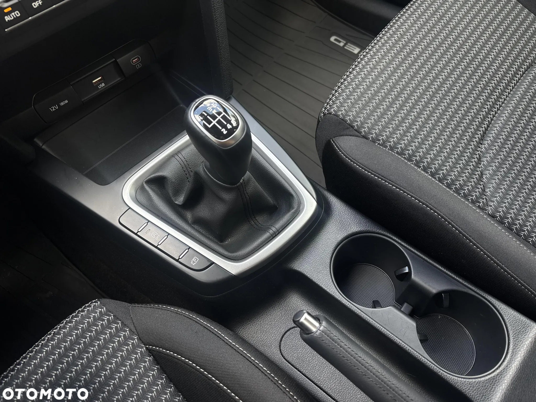 Kia Ceed 1.5 T-GDI M - 15