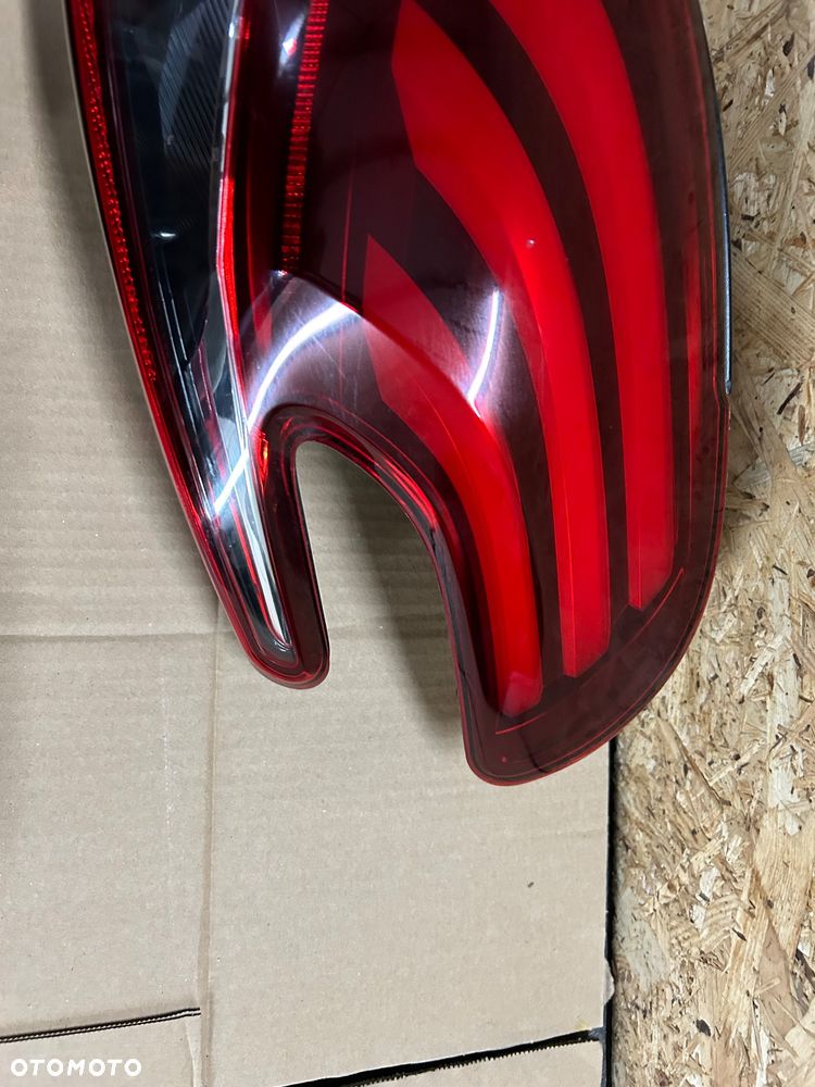 Peugeot 208 I lift lampa prawy tył led 9810430580 europa - 2