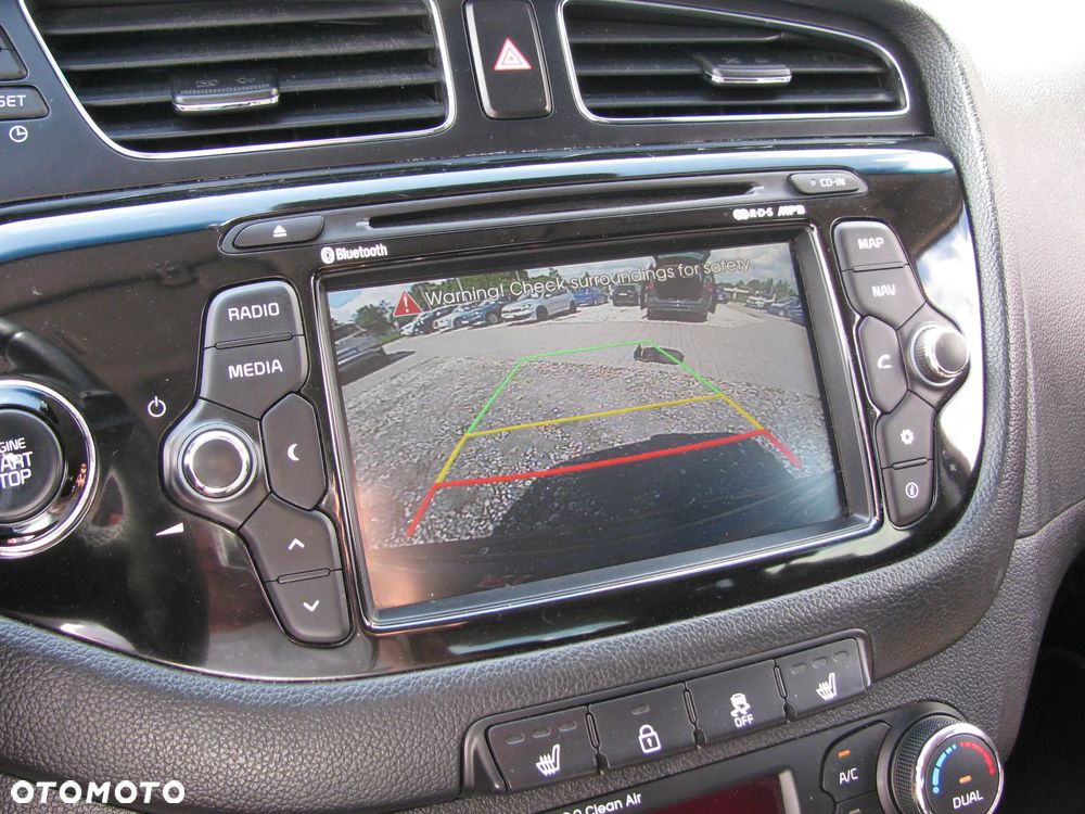 Kia Ceed 1.6 GDI DCT Platinum Edition - 26