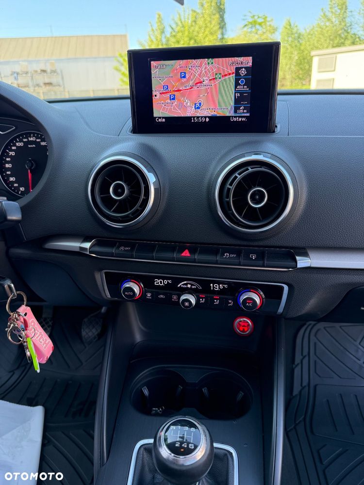 Audi A3 Sportback 2.0 TDI Ambiente - 31