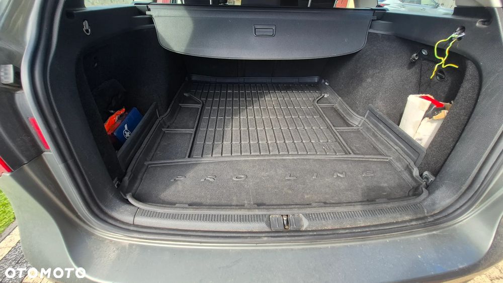 Volkswagen Passat Variant 2.0 TDI Comfortline - 9