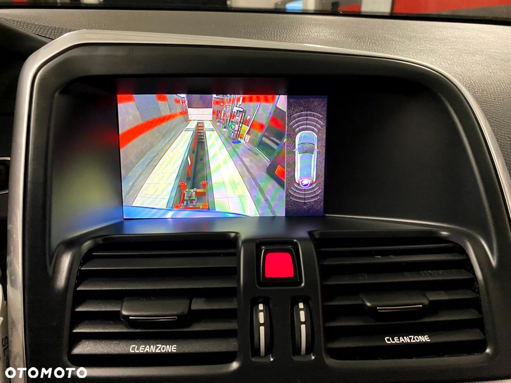 Volvo XC 60 D4 Geartronic Momentum - 20