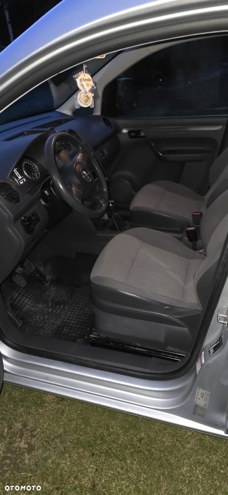 Volkswagen Caddy 1.6 (7-Si.) Trendline - 6