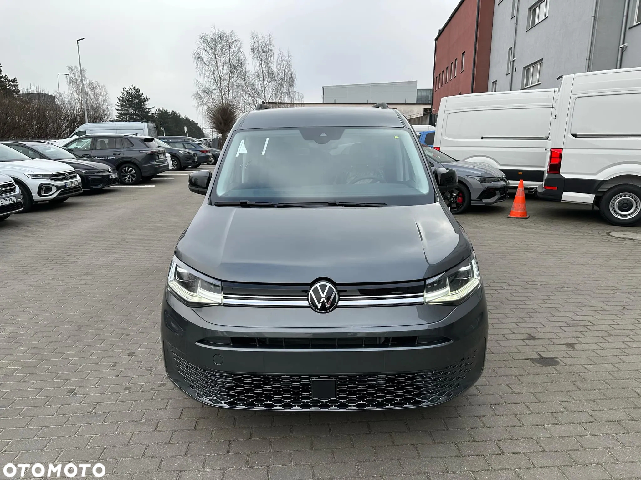 Volkswagen Caddy Maxi 2.0 TDI Life DSG - 9