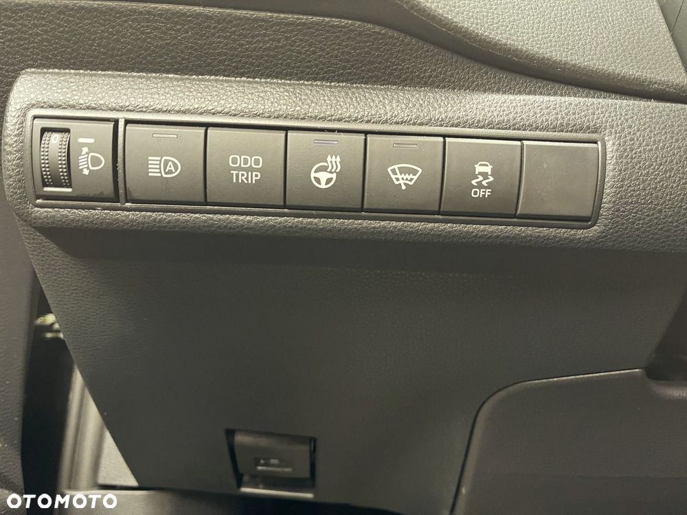 Toyota Corolla 1.8 Hybrid Comfort - 20