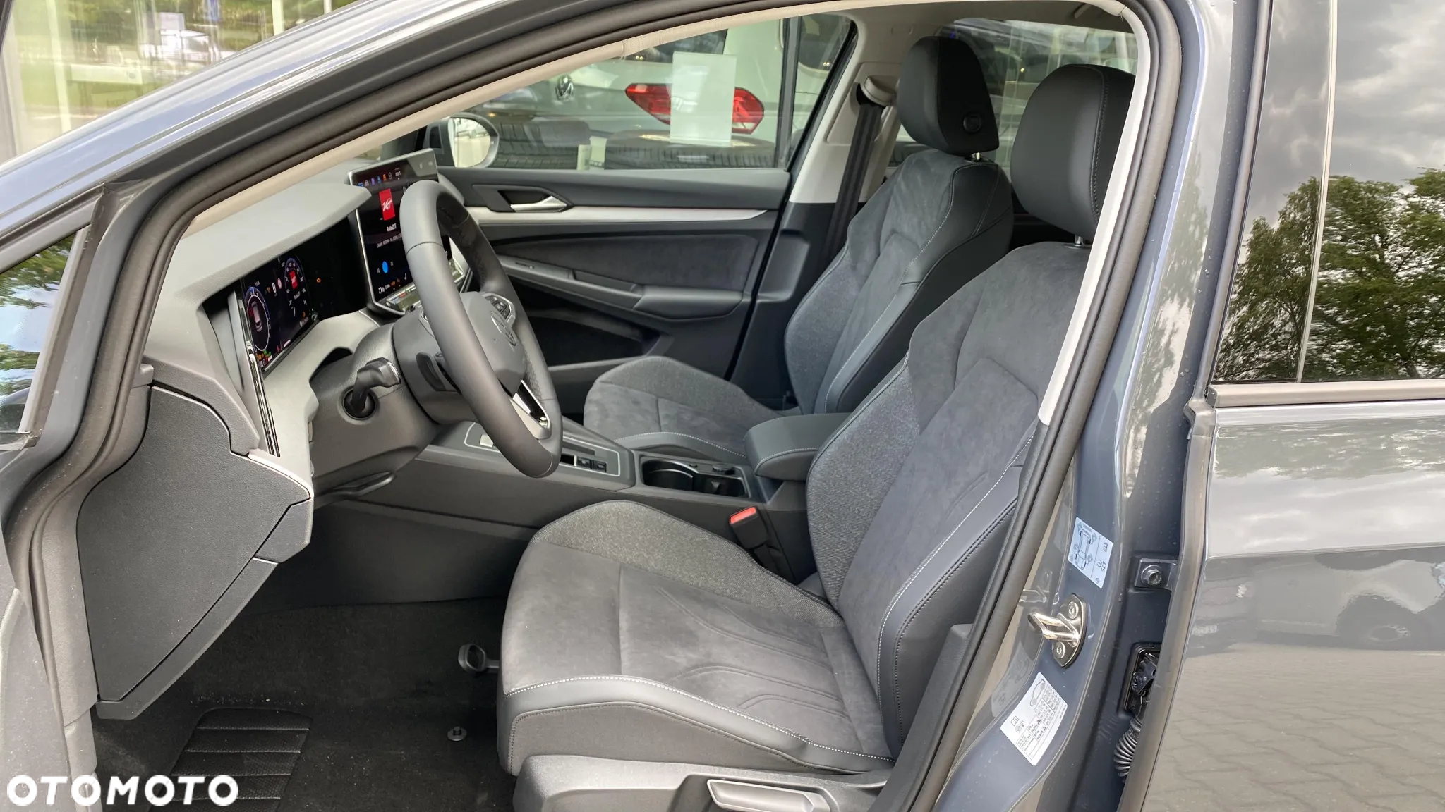 Volkswagen Golf - 20