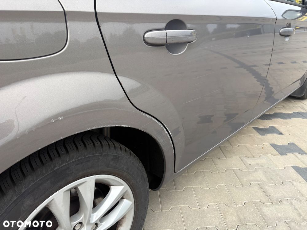 Ford Mondeo - 21
