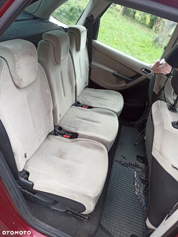 Citroën C4 Picasso 1.8i Impress - 6