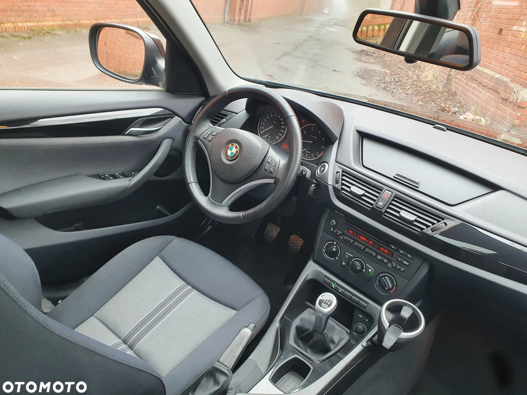 BMW X1 sDrive18i xLine - 9
