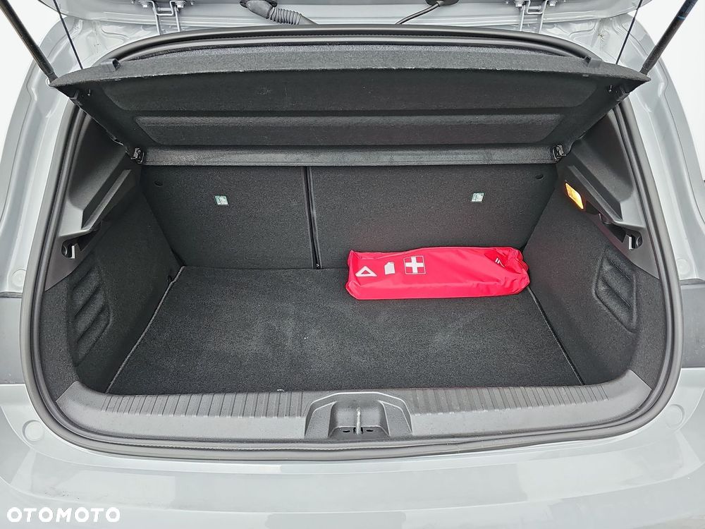 Renault Clio 1.0 TCe Techno - 9