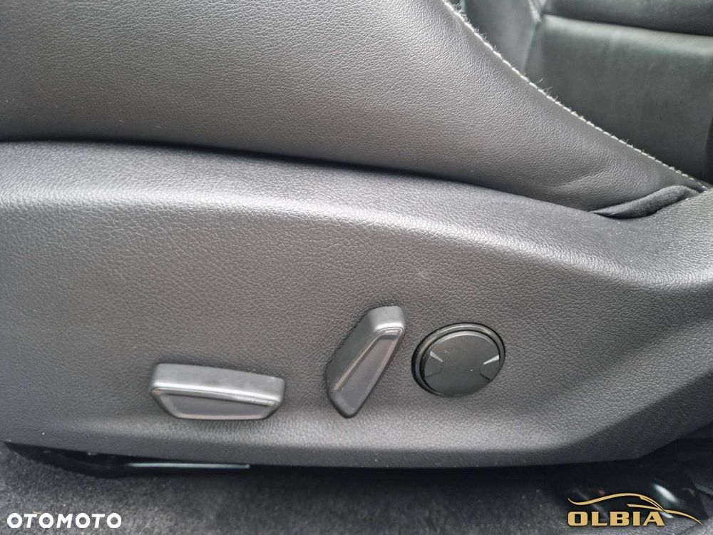 Ford Focus 2.0 EcoBoost ST - 30