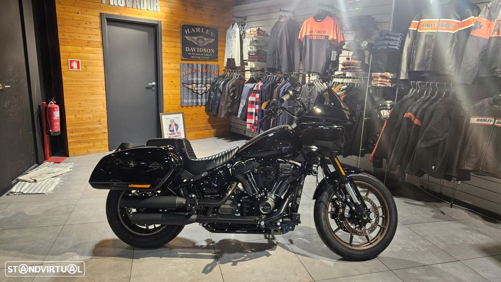 Harley-Davidson Low Rider ST - 1