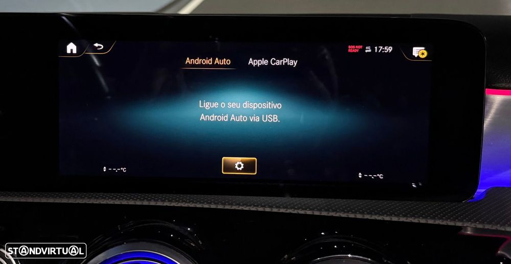 Mercedes-Benz A 250 Limousine e AMG Line - 14