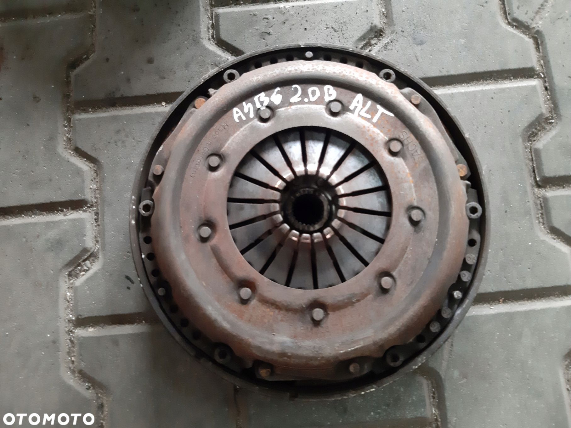 AUDI A4 B6 00-04r 2.0 B ALT KOŁO DWUMASOWE - 1