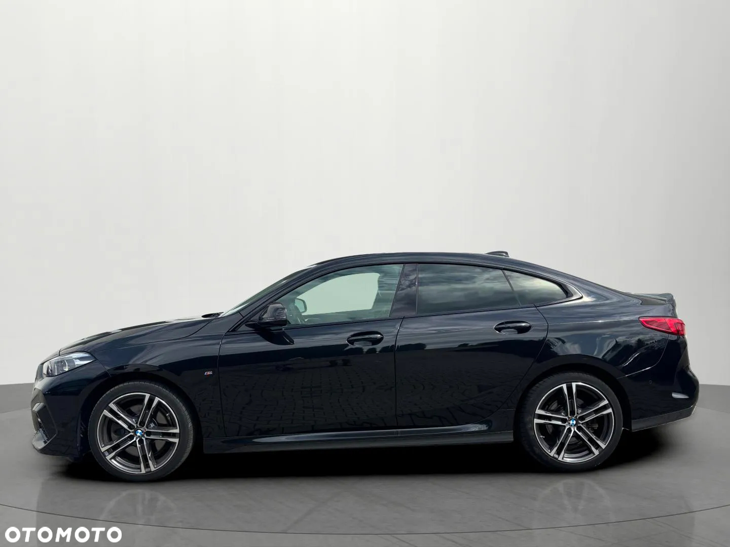 BMW Seria 2 220i xDrive M Sport sport - 4