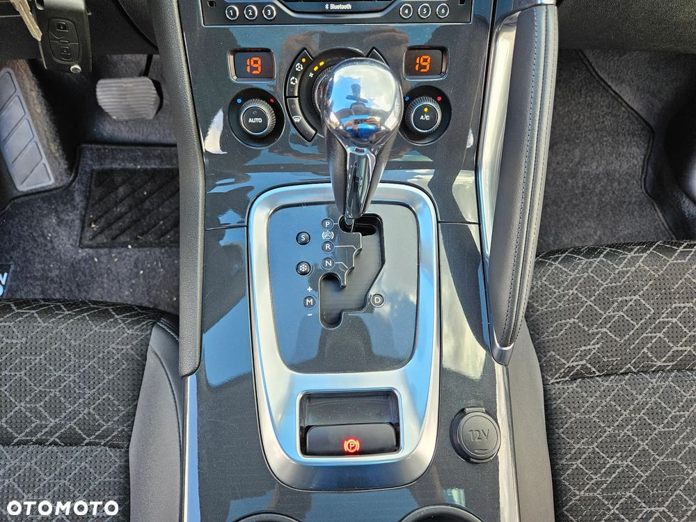 Peugeot 3008 2.0 HDi Allure - 37