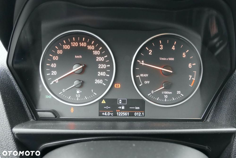 BMW Seria 1 - 25