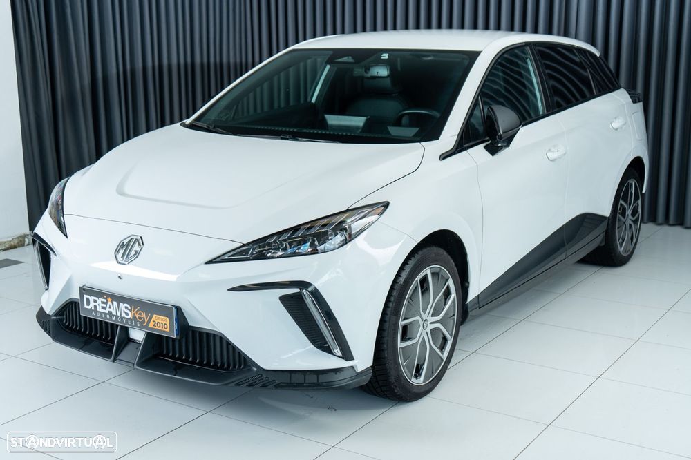 MG MG4 64 kWh Luxury - 10