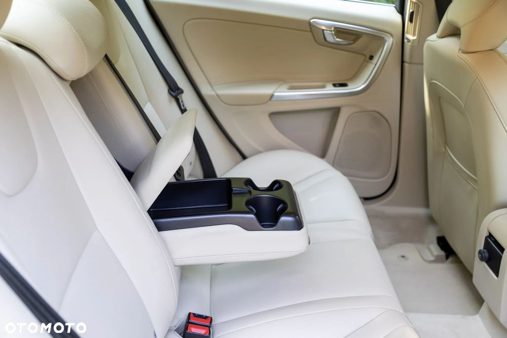 Volvo S60 T4 Drive-E Summum - 16