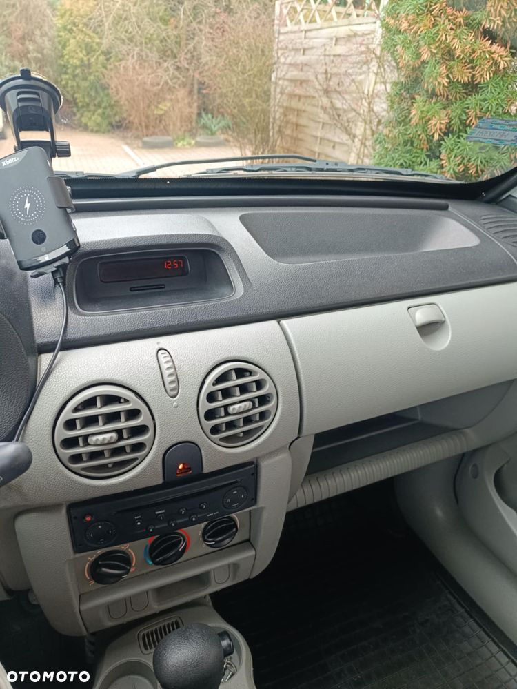 Renault Kangoo 1.6 16V Expression - 10