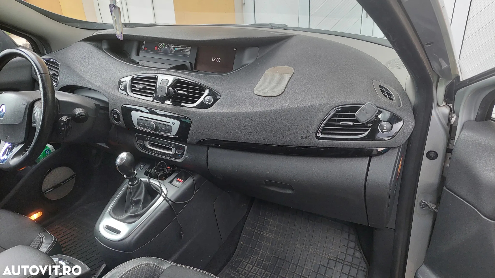 Renault Grand Scenic dCi 130 FAP Start & Stop Bose Edition - 6