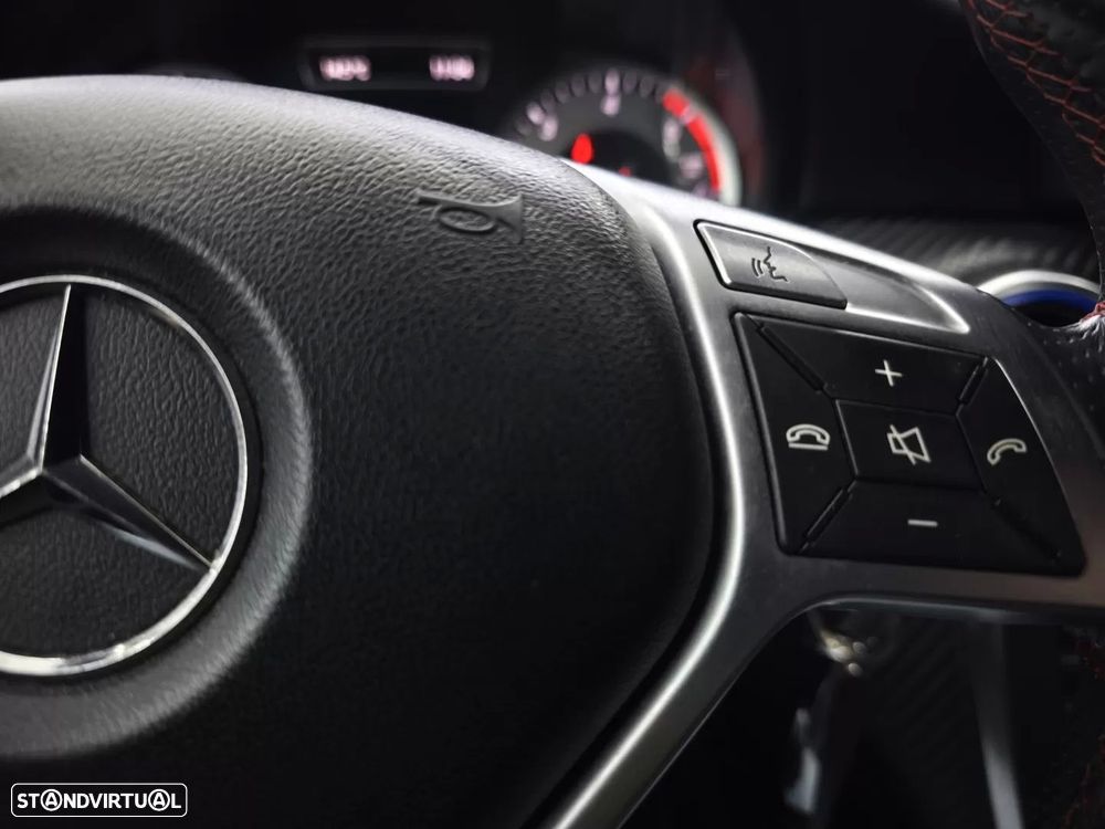 Mercedes-Benz A 180 d AMG Line - 25