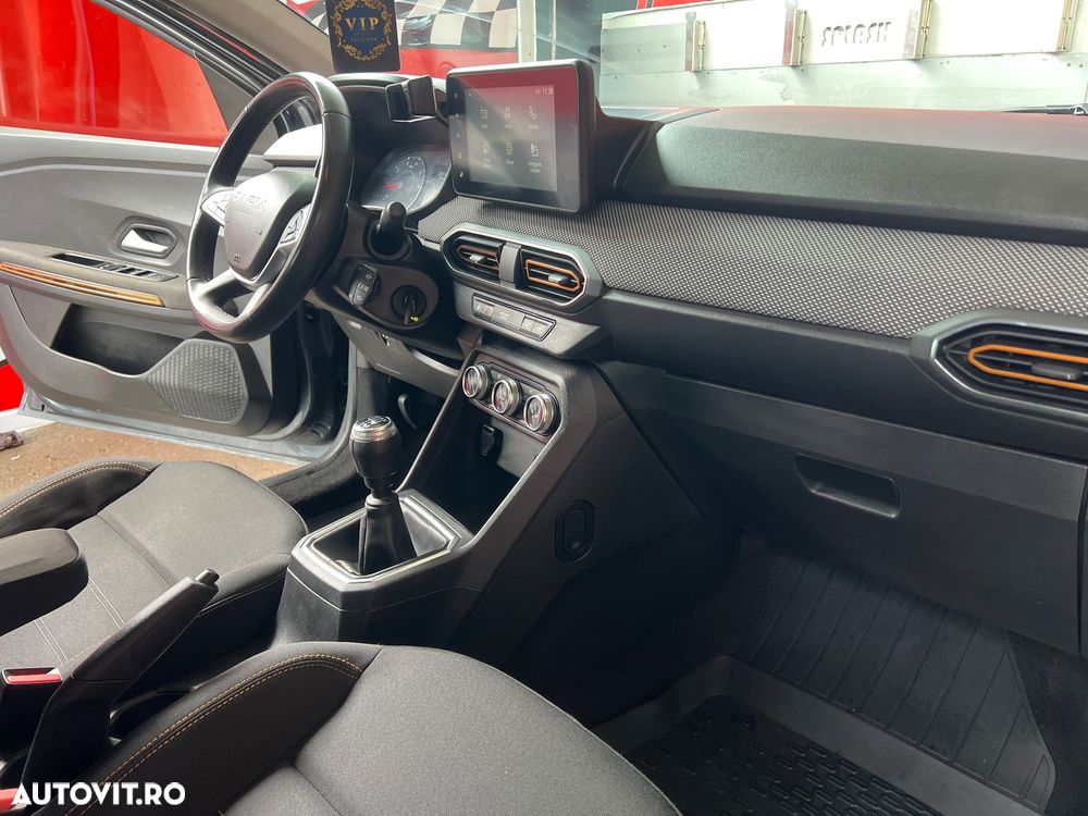 Dacia Sandero TCe 90 MT5 Journey - 9