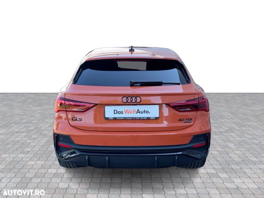 Audi Q3 Sportback 2.0 40 TDI quattro S tronic S Line - 4