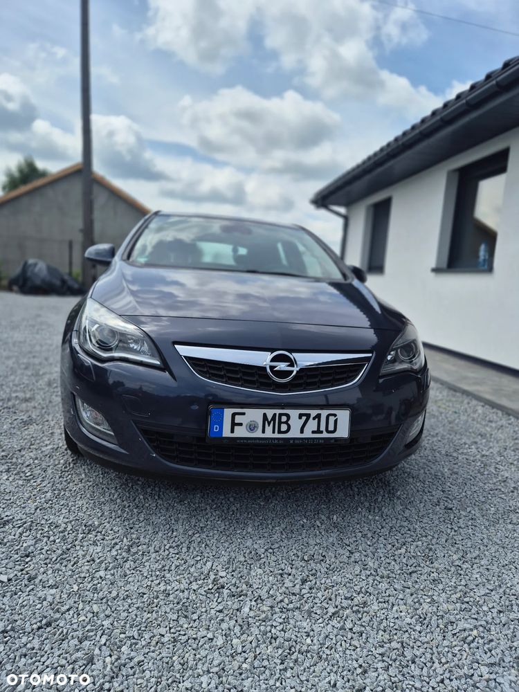 Opel Astra 1.4 ecoFLEX Cosmo - 2