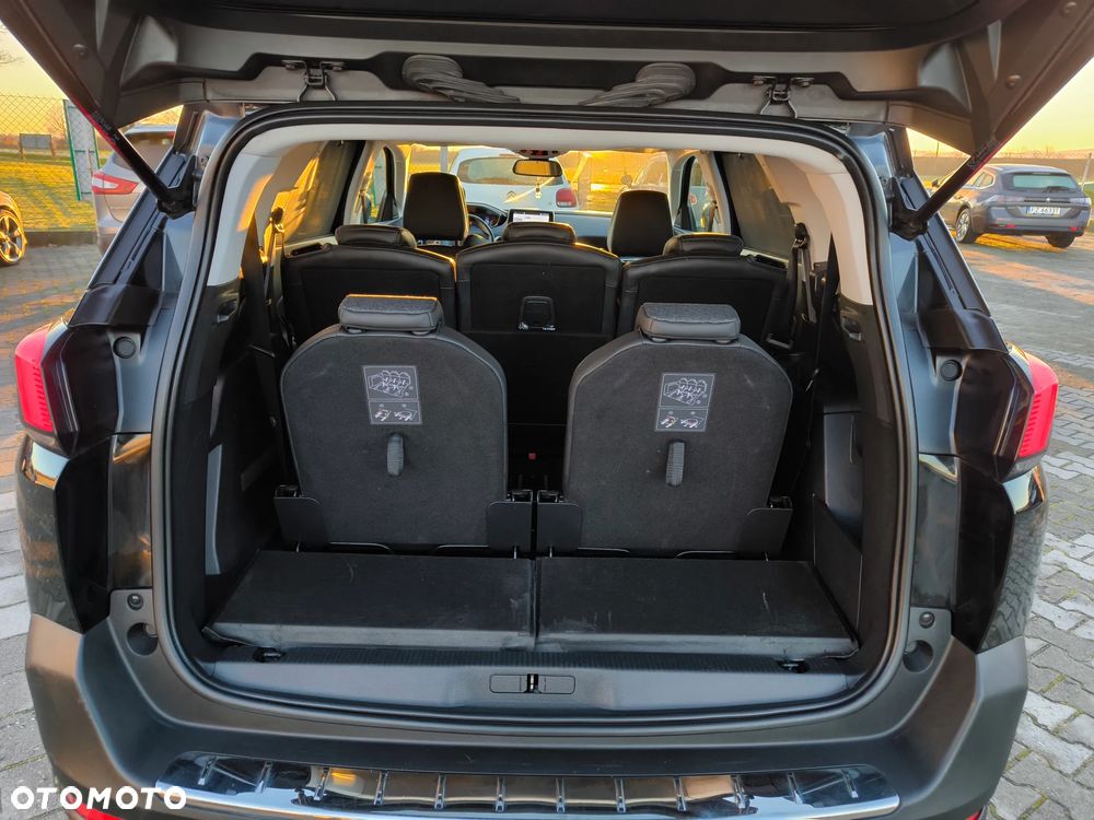 Peugeot 5008 1.5 BlueHDi Allure S&S - 17