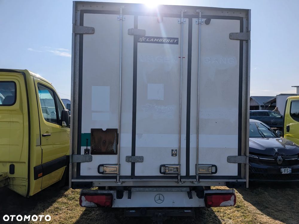 Mercedes-Benz Sprinter - 27