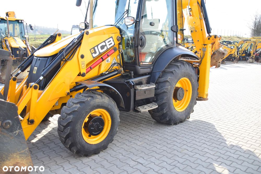 JCB 3CX Sitemaster TURBO 4x4 - 4