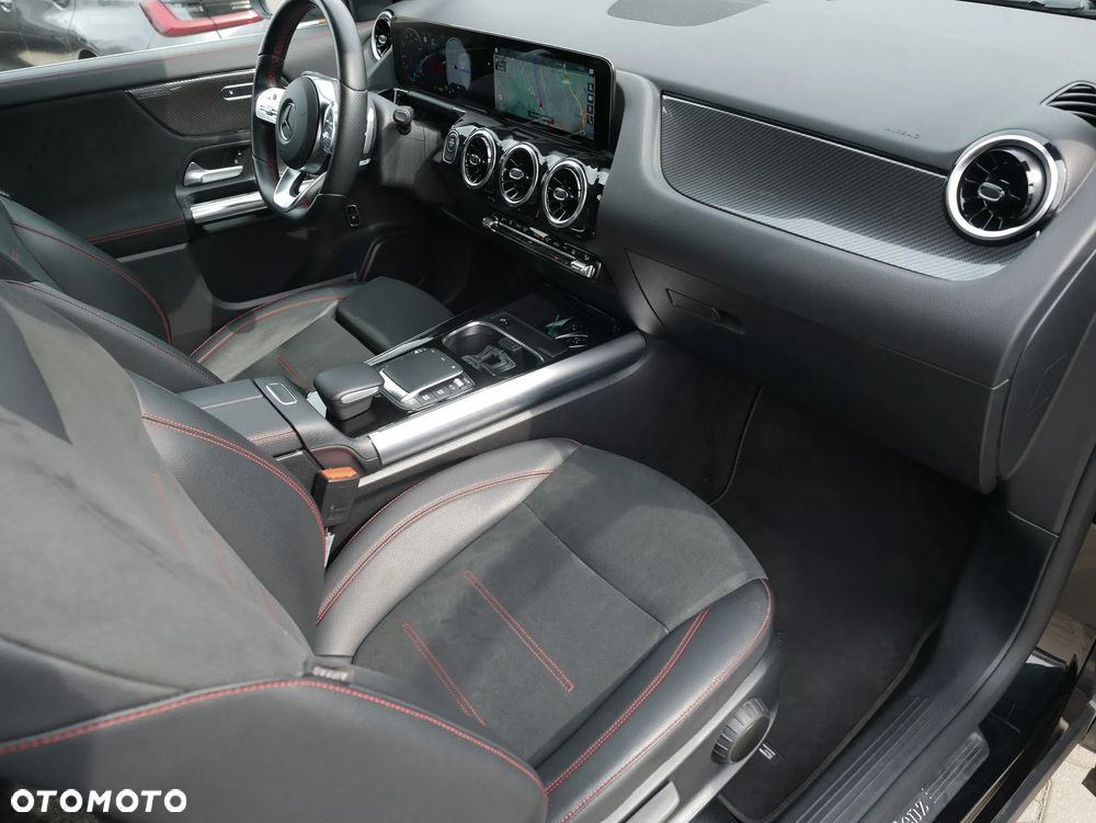 Mercedes-Benz GLA 250 e 8G-DCT AMG Line - 19